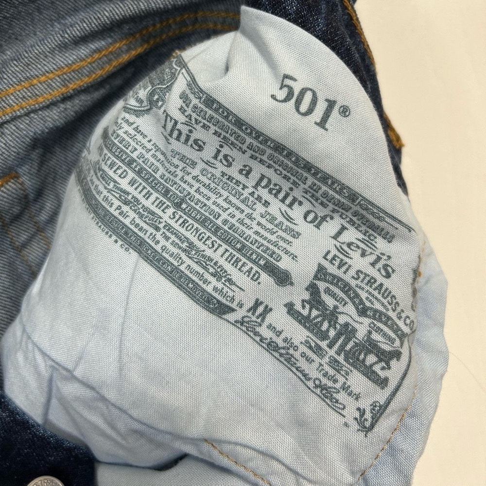 Levi's Women’s Dark Blue Straight Jeans - Picture 3 of 7